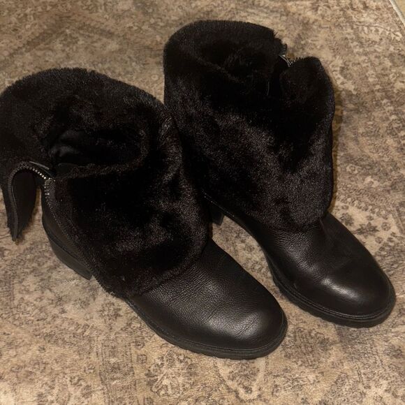 Bandolino Black Fur-Trimmed Winter Boots - Picture 1 of 3